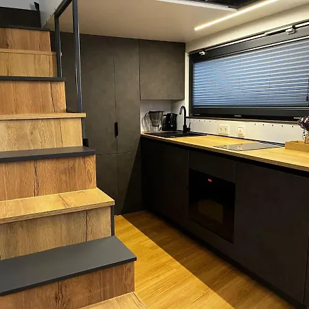 Sea Side Tiny House London