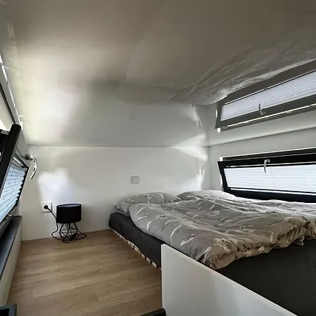 Romantisches Tiny House Direkt Am See, Ruhe & Natur Vakantiehuis *